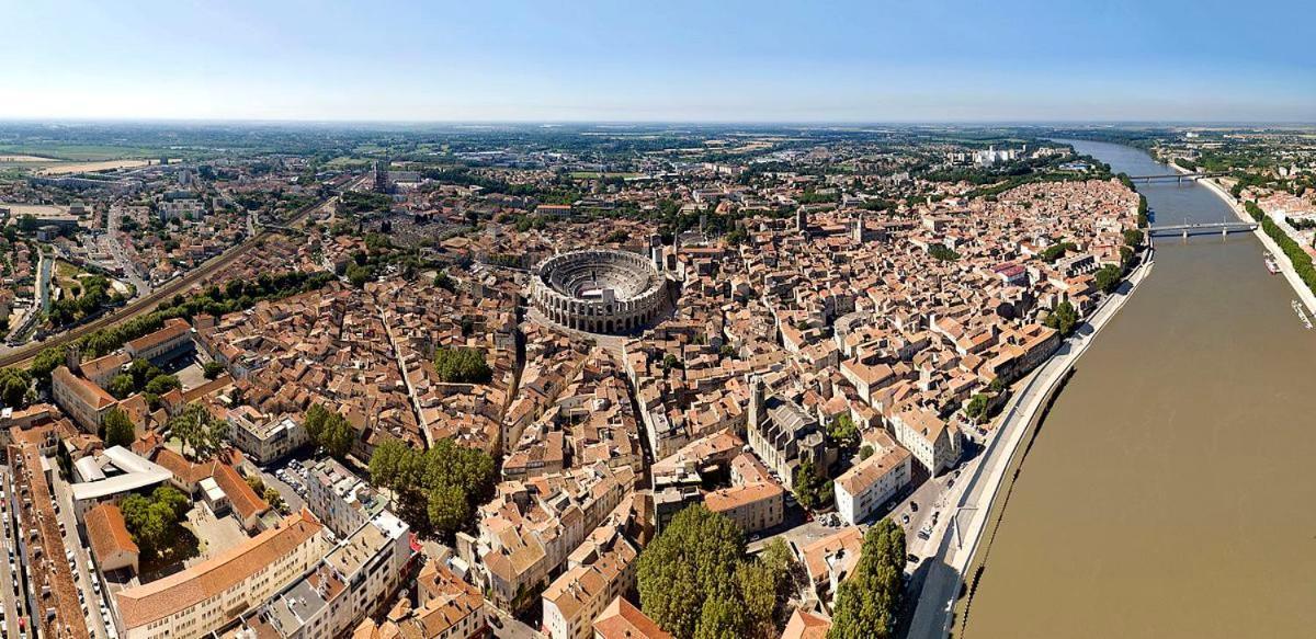 L' Arlesienne Campeggio Arles